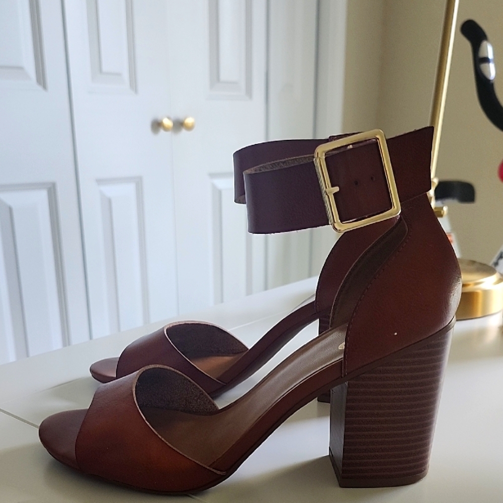 Mix No. 6 Brown Block Heel Sandals